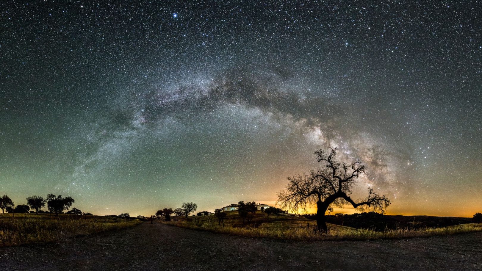 Vuoi vedere un cielo stellato come un astronauta (senza lasciare la Terra)?