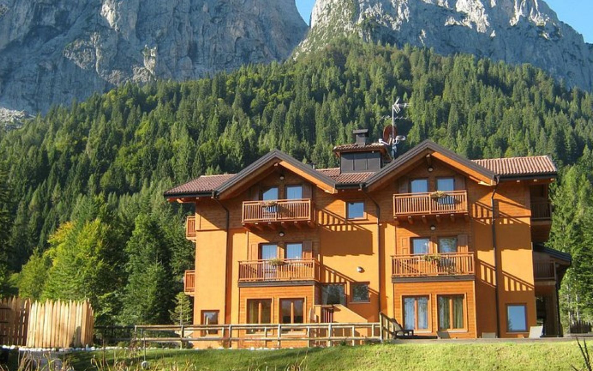 Hotel Chalet Giasenei Dolomitic